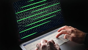 Hacker che ha sottratto dati della sanità Usa ora vuole lavorare per l'Italia.  Sospesa estradizione