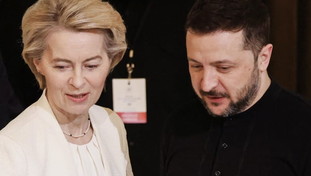 Zelensky: L'Ucraina nell'Ue nel 2027. Ma von der Leyen lo blocca