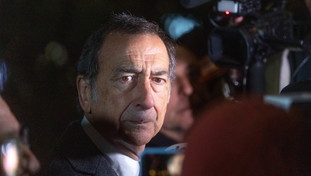 Tram deragliato, Sala: "Ha sistema di sicurezza". Conducente in ospedale