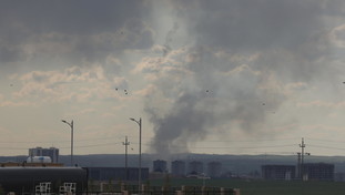 Nueva ola de ataques de Irán contra países árabes. Explosiones en Manama, Doha y Abu Dhabi