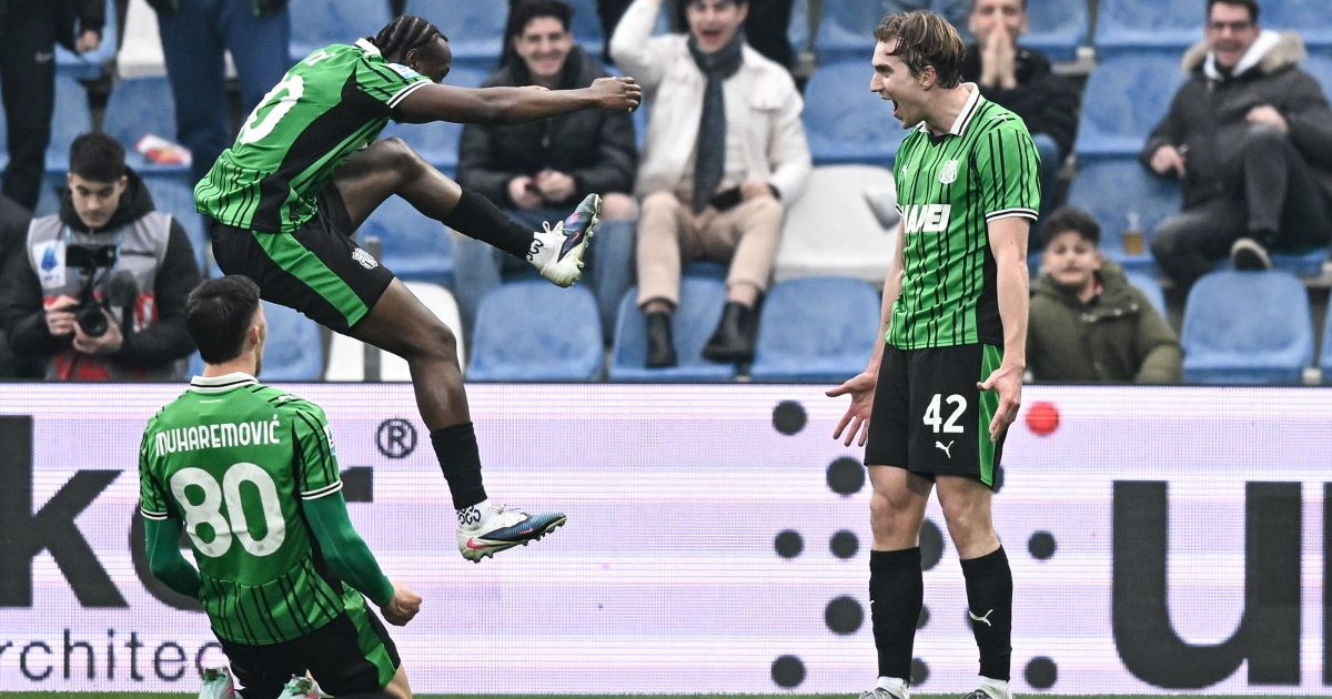 Impresa Sassuolo, resta in dieci ma batte 2-1 l’Atalanta