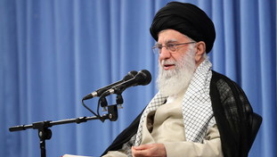 Morta anche la moglie di Khamenei. C'è l'annuncio della tv dell'Iran