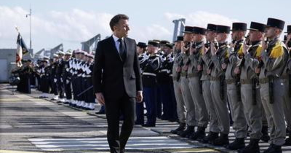 Macron: "L'Europa punti sulla deterrenza nucleare e sia autonoma dagli Usa"