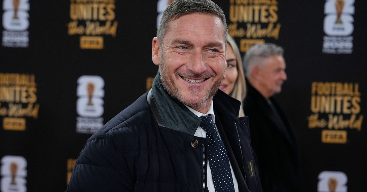 Gasperini e Totti finalmente a cena insieme: ecco il faccia a faccia Gasperini e Totti finalmente a cena insieme: ecco il faccia a faccia