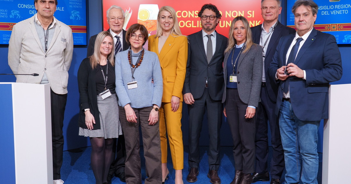 Comunicato Stampa: ‘Il consenso non si scioglie in un drink Comunicato Stampa: ‘Il consenso non si scioglie in un drink