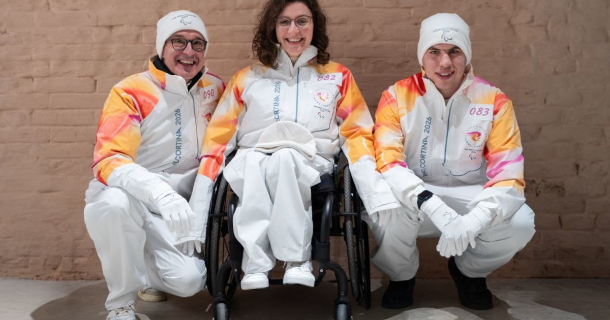 Intesa Sanpaolo partecipa al viaggio della Fiamma Paralimpica Intesa Sanpaolo partecipa al viaggio della Fiamma Paralimpica