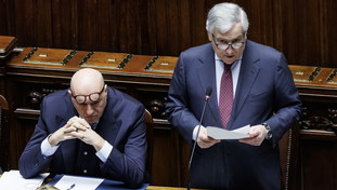 Tajani e Crosetto sull&rsquo;Iran: &ldquo;L'Italia non &egrave; in guerra, ma c&rsquo;&egrave; il rischio concreto di un allargamento del conflitto&rdquo;