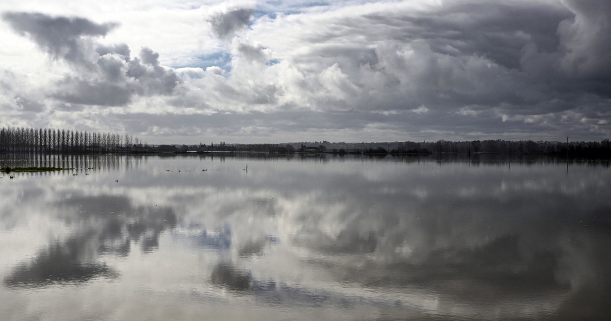 "Italia spaccata in due". MeteoGiuliacci: dove piove nel weekend