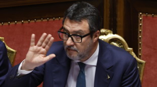 Iran, Salvini incontra Giorgetti: Lavoriamo su energia e trasporti. Italiani rientrano dal Golfo