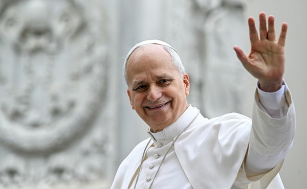 Papa Leone “La violenza contro le donne è barbarie, educare i giovani”