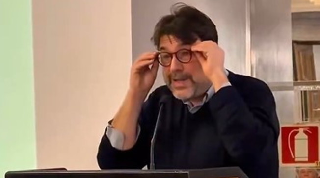 Odio rosso per il No, Montanari deraglia: Banditi. La Russa: Scuse o querelo