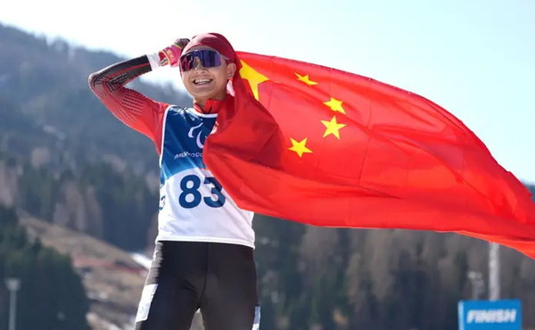 Il cinese Cai Jiayun domina nel Para Biathlon a Milano-Cortina