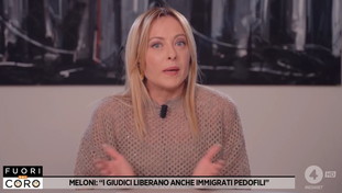 Meloni: Lo Stato non può toglierti i figli così. L'annuncio sulla famiglia nel bosco