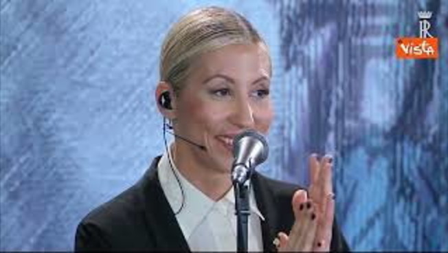 L'emozionante performance di Malika Ayane con la sua 