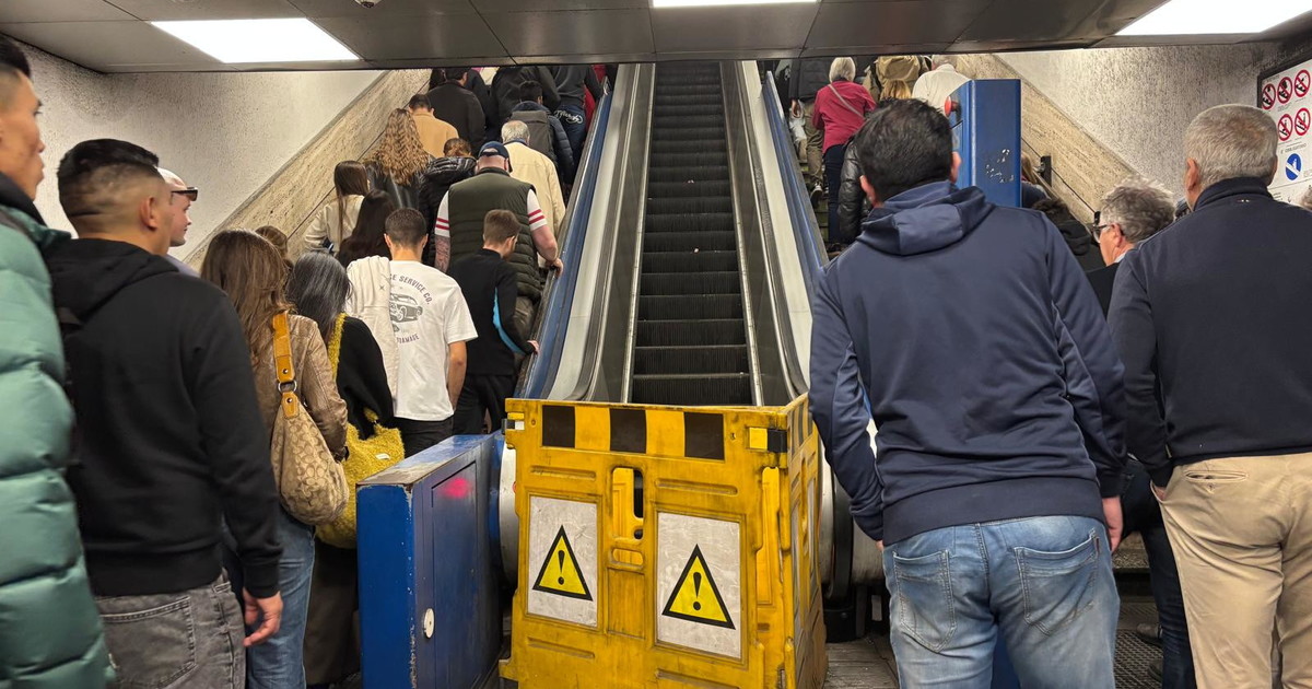 Metro, viaggio sulla linea A: stazioni accessibili ancora un miraggio