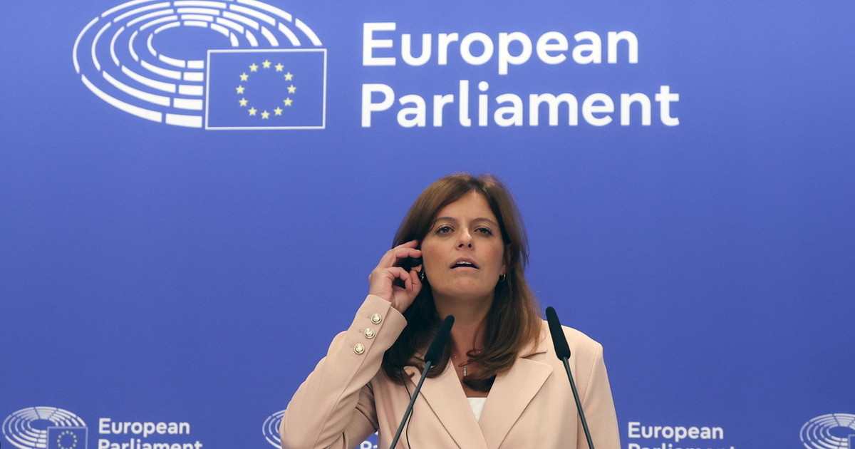 Euroschiaffo alla Salis: bocciati gli emendamenti per tutelare chi occupa