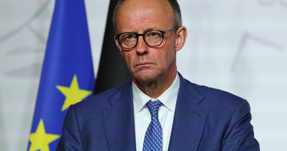 Stretto di Hormuz paralizzato, petroliere colpite: la Germania corre ai ripari, decisione inedita