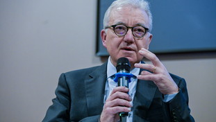 Mantovano non fa sconti a Gratteri: “Da lui non semplici opinioni ma minacce”