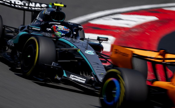 Antonelli fa la storia in Cina: è pole. Ferrari in seconda fila