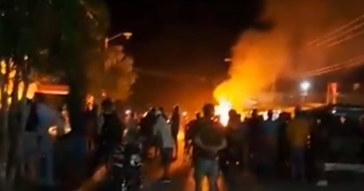 cuba manca il cibo e parte l assalto alla sede del partito comunista da Iltempo.it cuba manca il cibo e parte l assalto alla sede del partito comunista