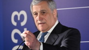 Iran, Tajani: "Gli Usa impiegano le basi in Italia soltanto per motivi logistici"