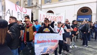 Balneari in piazza: “30mila famiglie a rischio, Meloni ci ascolti”