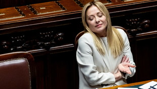 L'ironia romana e l'appello alla Meloni sull'incrocio della morte: “Faccela tu la rotonda”