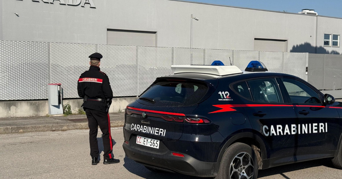 Furto nello stabilimento Prada, rubate scarpe per centinaia di migliaia di euro