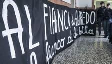 Per Alfredo e la Palestina, show degli anarchici al processo. E chiamano Cospito a testimoniare