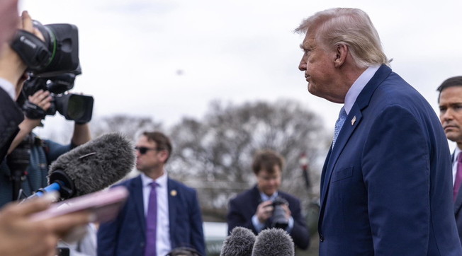 Trump pensa al passo indietro ma prima vuole l'arsenale nucleare iraniano