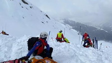 Alto Adige, valanga travolge 25 alpinisti in Val Ridanna: 2 morti e 5 feriti