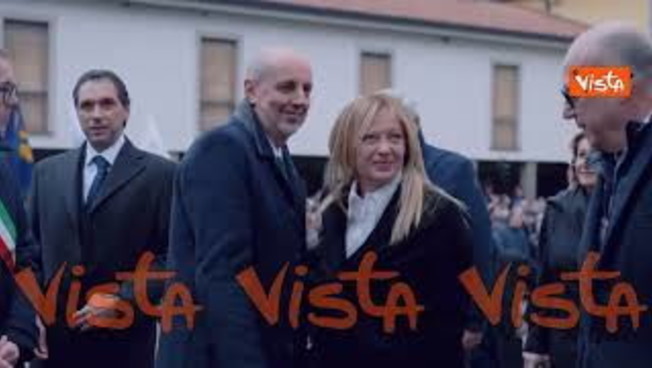 Meloni arriva a Pontida per i funerali di Umberto Bossi