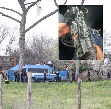 Troupe al lavoro per la Rai aggredita dagli anarchici: due in ospedale