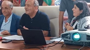 E nella Riace di Mimmo Lucano... stravince il S&igrave;