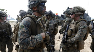 Medio Oriente, fra guerra e negoziati. Usa inviano altre mille truppe