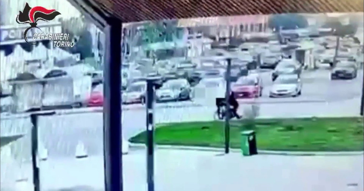 Violenta rapina nei confronti di una donna disabile a Torino, fermato un 23enne