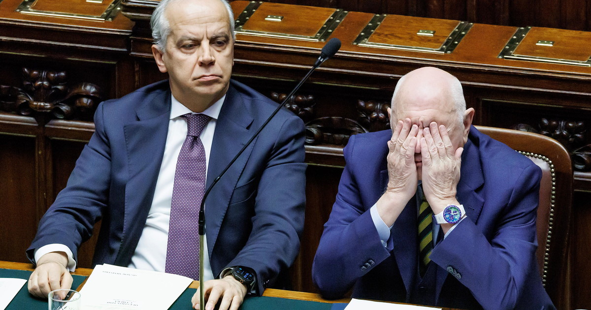 Camera, Piantedosi al question time: 