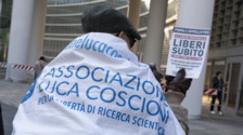 Libera adesso è libera. Il primo suicidio assistito con comando oculare