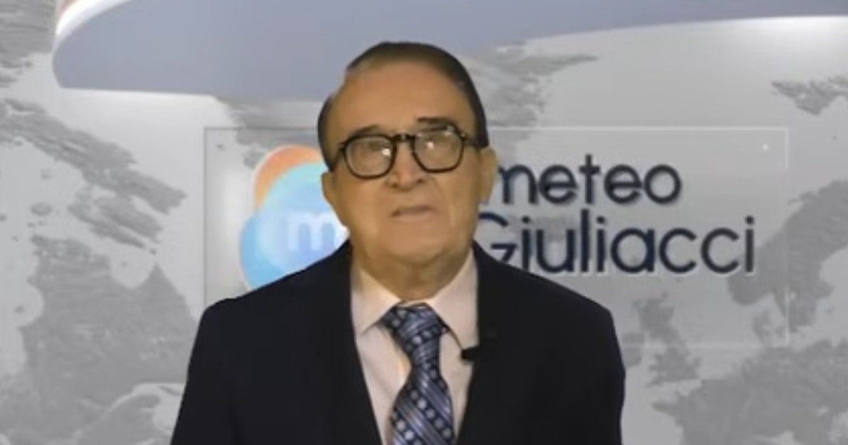 Quando arriva il caldo? Giuliacci gela tutti: "Freddo e pioggia fino a..."