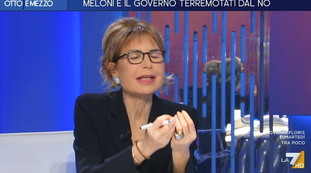 Non vogliamo un leader, il lapsus clamoroso di Gruber: cosa le scappa