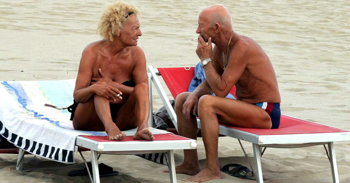 Ostia, arriva il divieto di fumo in riva al mare. Bandite tutte le sigarette