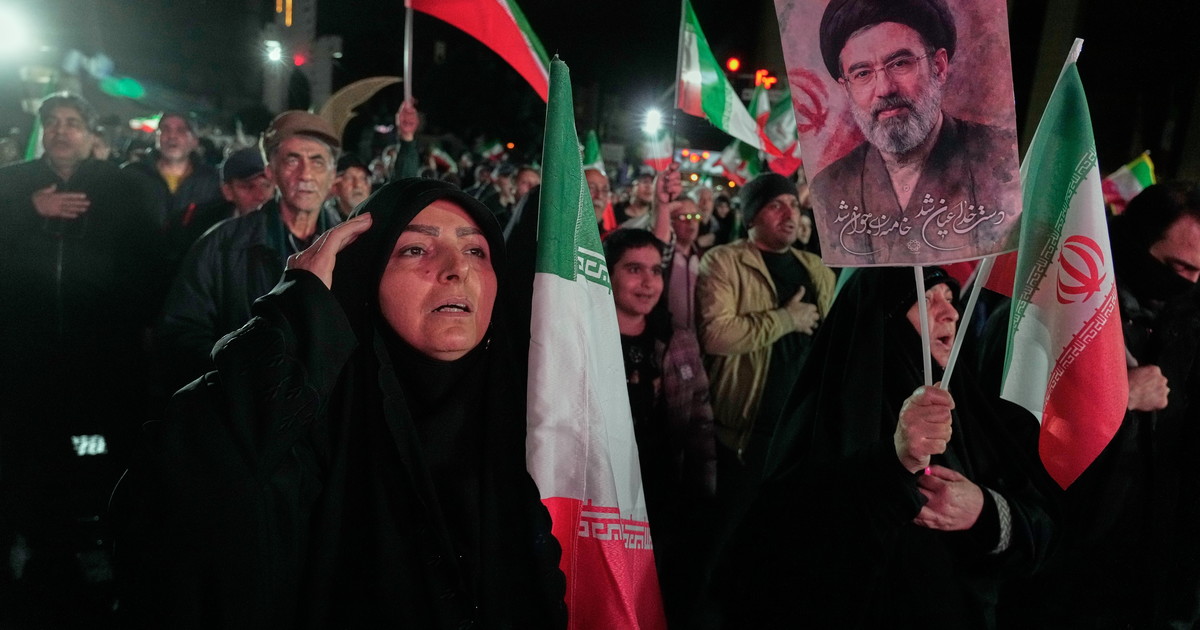 Dopo la morte di Khamenei l'Iran vuole la bomba atomica: la sfida dei Guardiani della rivoluzione