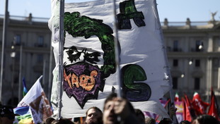 No Kings a Roma: "Blocchiamo tutto". Nel mucchio anarchici e pro Askatasuna