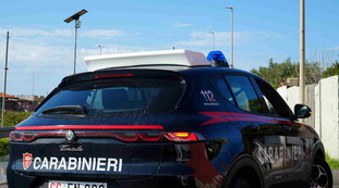 Terrorismo, progettava strage in una scuola. Scatta il blitz: arrestato 17enne