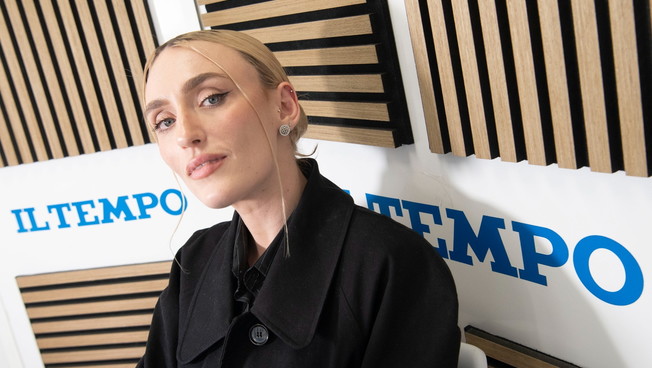 Edicola degli artisti. Mara Sattei: 