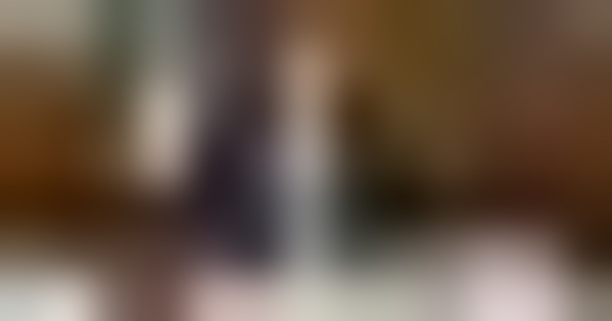 Scuola, Valditara: +143 euro in busta paga ai prof, più gli arretrati