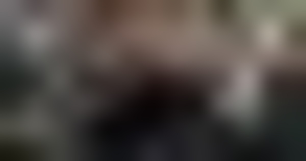 Iran, il presidente Pezeshkian a sorpresa tra la folla a Teheran