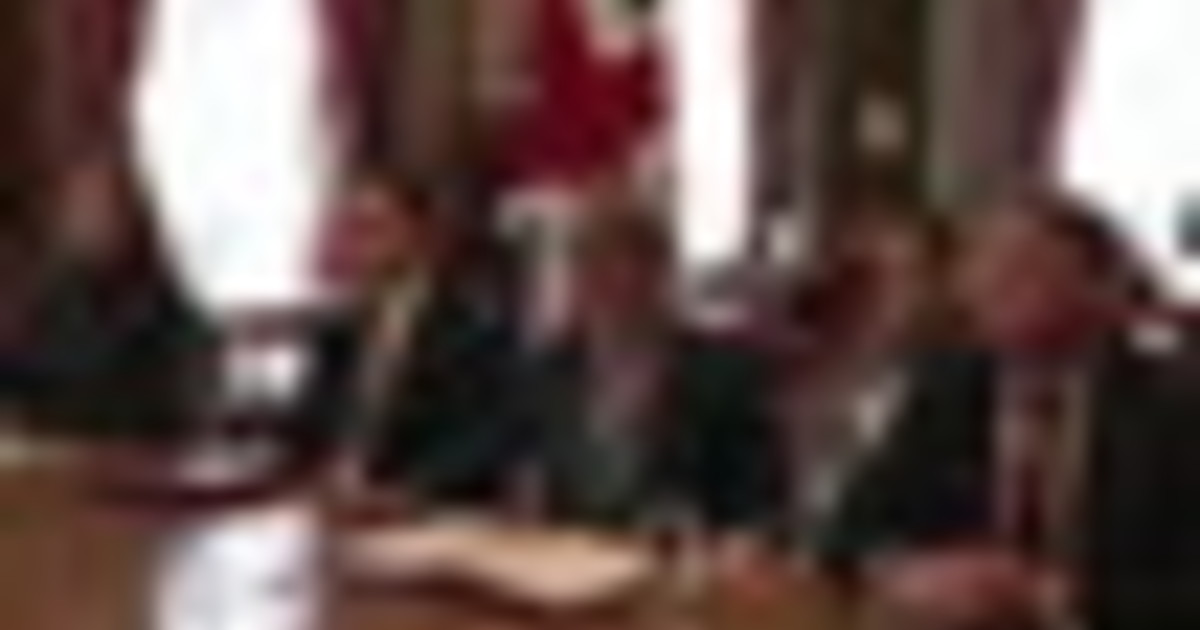 Vertice "volenterosi" su Stretto Hormuz: riapertura necessità urgente