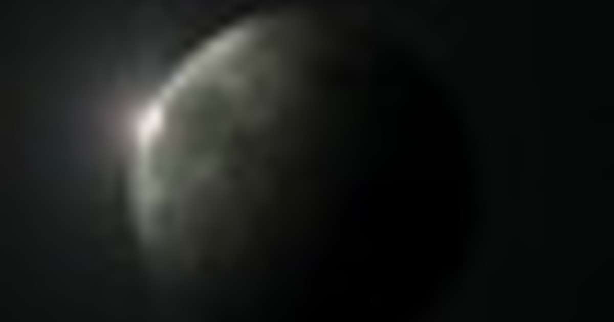 Orion lascia l'orbita terrestre: 