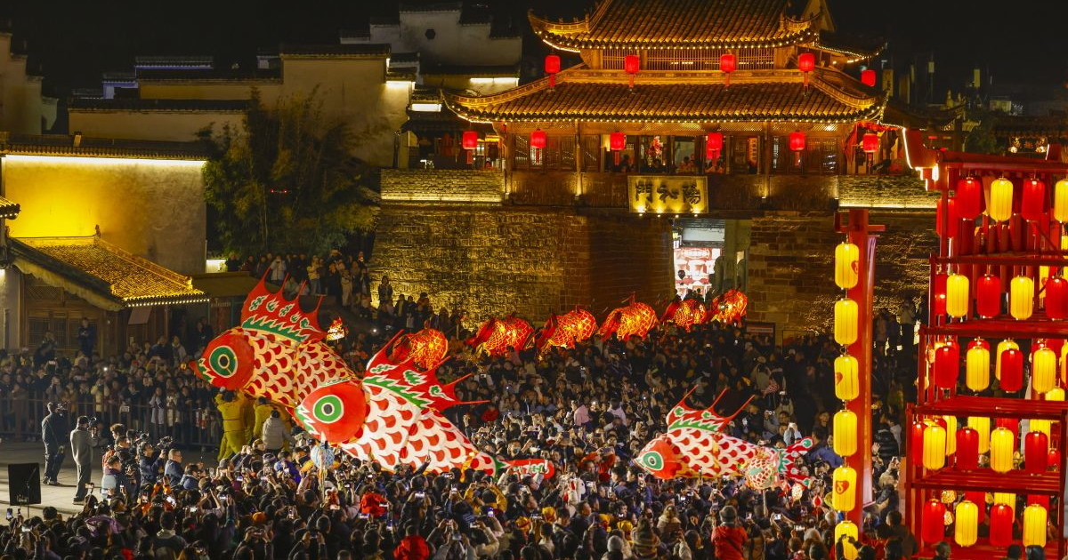 Cina, un piano per stimolare ulteriormente i consumi nel settore dei servizi